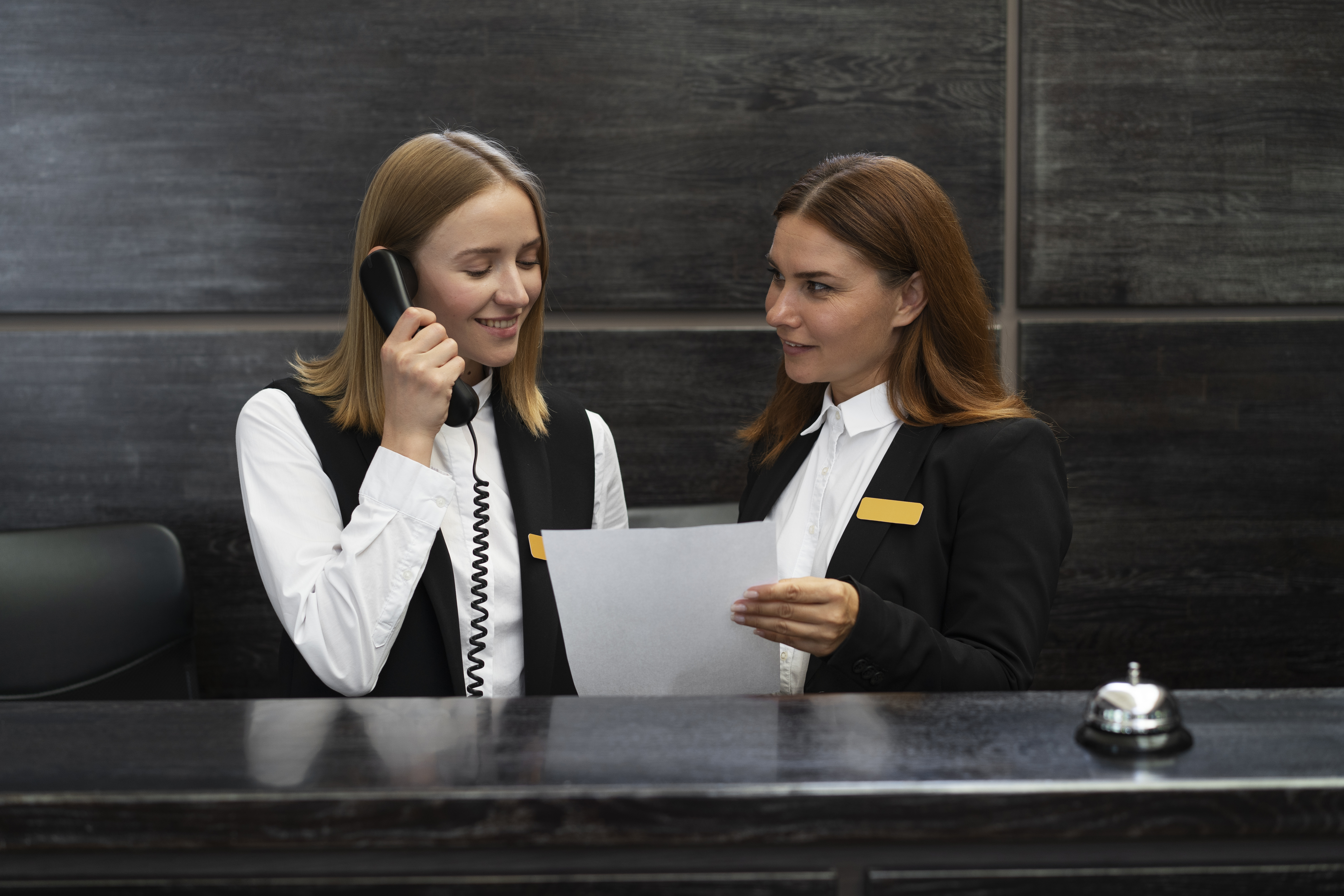 Receptionist
